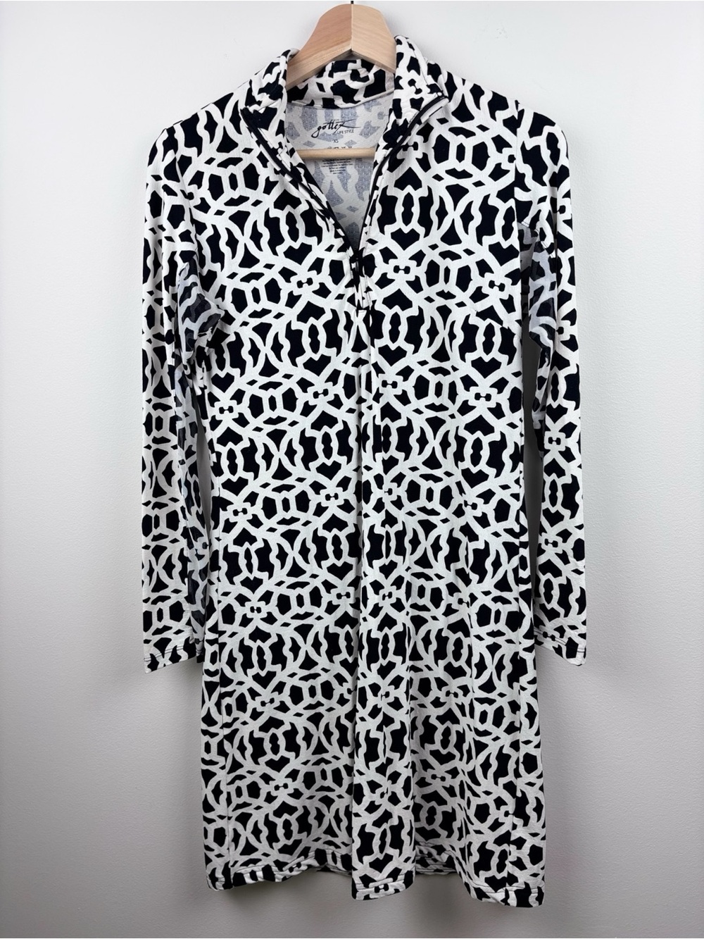 🖤🤍 Gottex Life Style Geometric Zip Swim Coverup | Size XS | Black/White
